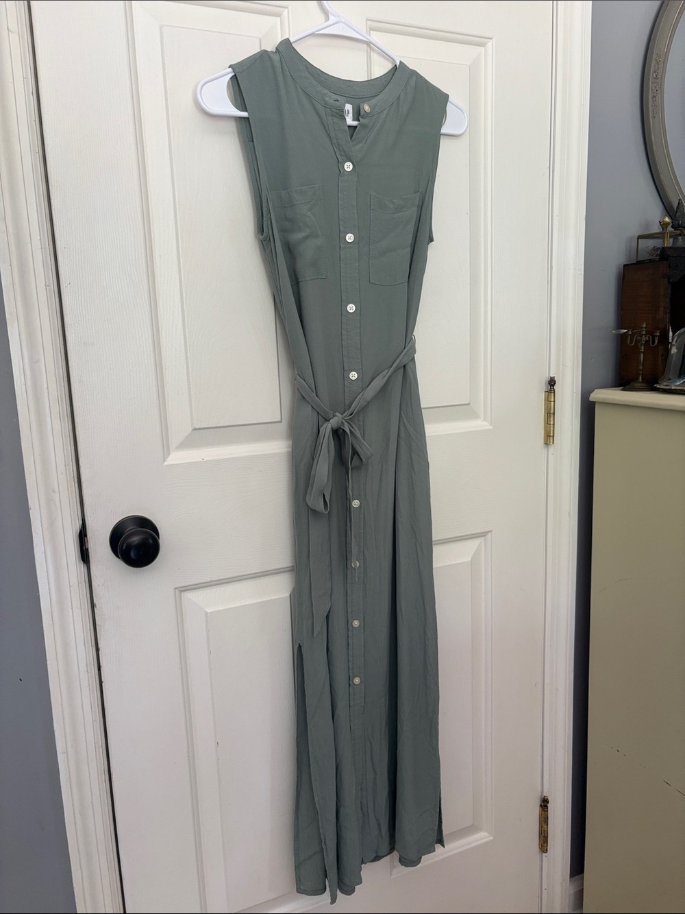 GAP Sleeveless Button-Front Shirt Dress in Sage Green
